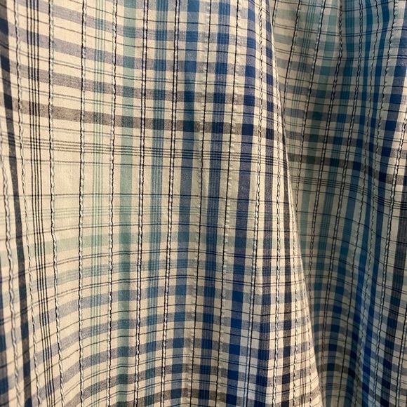 Patagonia button up dress shirt- blue size XL Excellent condition - Picture 9 of 9